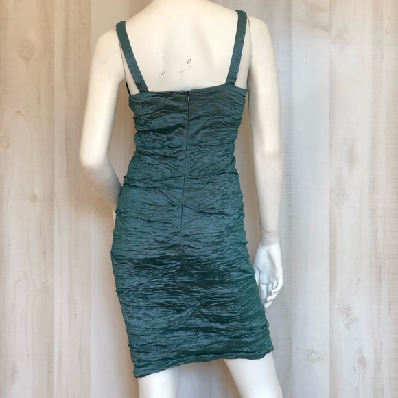 Nicole Miller Collection | Ruched Cocktail Dress - Picture 2 of 4